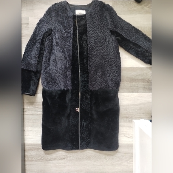 Lanvin Jackets & Blazers - Lanvin Shearlings Black Teddy Jacket Cozy Mid-Length Design 40